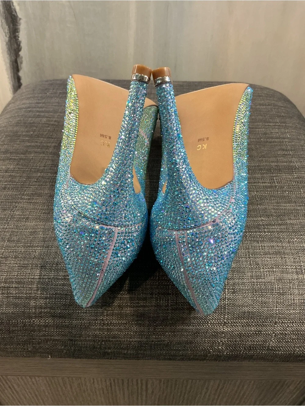 NIB Kenneth Cole NY Riley 85 Rhinestone Ombre Pumps in Blue & Purple Size 8.5